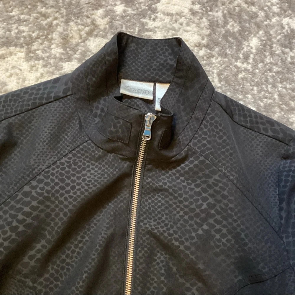 Chicos unlined Zenergy jacket in black size 1 - Picture 6 of 8
